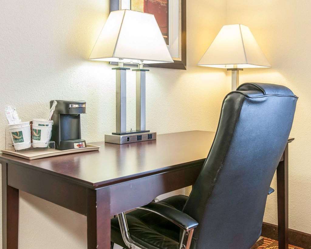 Quality Inn Bloomington Near University Rom bilde